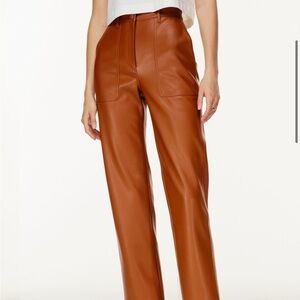Aritzia Wilfred Free
LUCY PANT